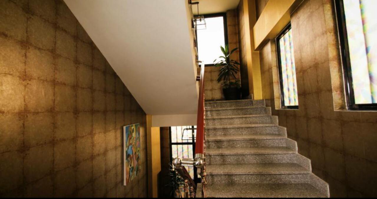 Отель Golden Bed Addis Экстерьер фото